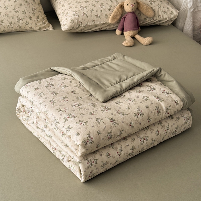 91家纺网 家纺一手货源 找家纺 盛凡家纺 2026新款小清新抗菌夏被夏凉被空调被被子被芯夏被四件套 浅夏栀眠