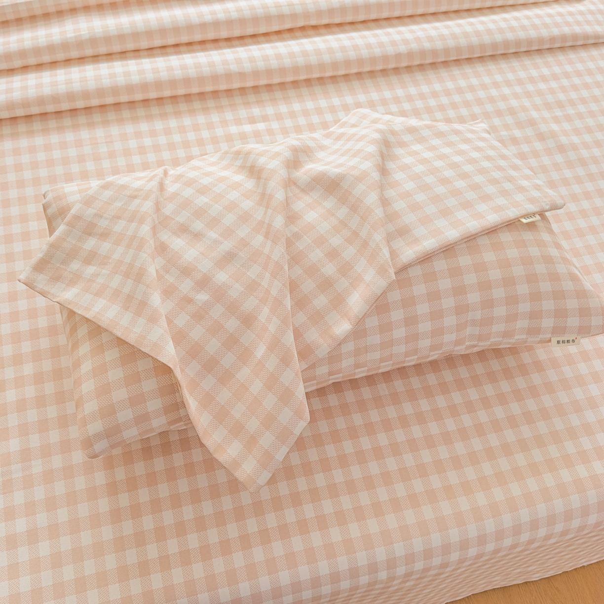 91家纺网 家纺一手货源 找家纺 爱彼家纺 2026新款无印格子分老粗布床单软凉席床单枕套三件套新升级细沙-格子系列一 格子咖