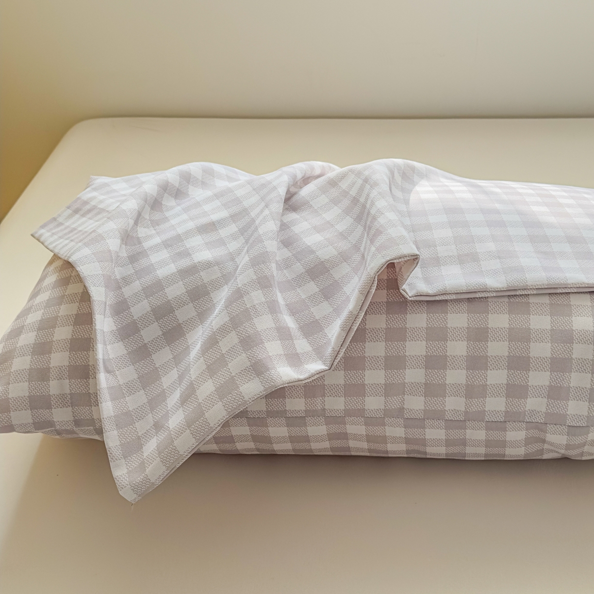 91家纺网 家纺一手货源 找家纺 爱彼家纺 2026新款无印格子分老粗布床单软凉席床单枕套三件套新升级细沙-格子系列一 格子灰