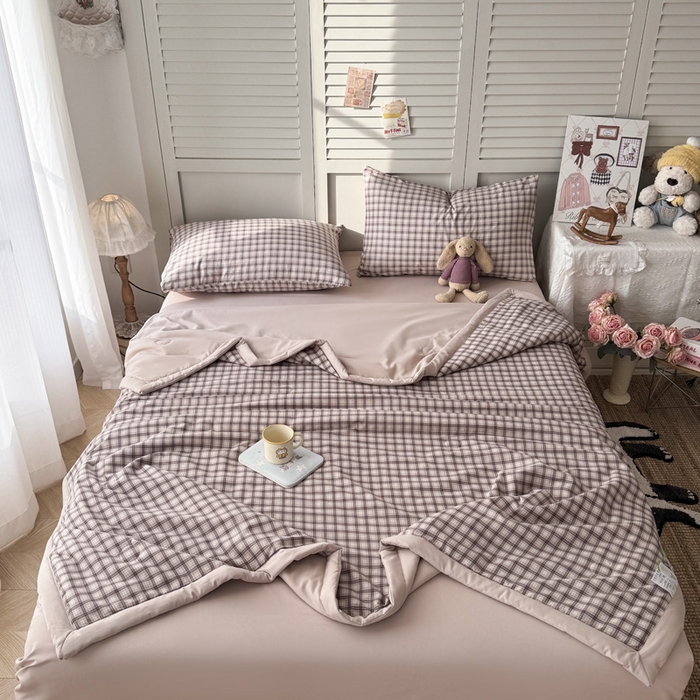 91家纺网 家纺一手货源 找家纺 盛凡家纺 2026新款小清新抗菌夏被夏凉被空调被被子被芯夏被四件套 晴窗格影