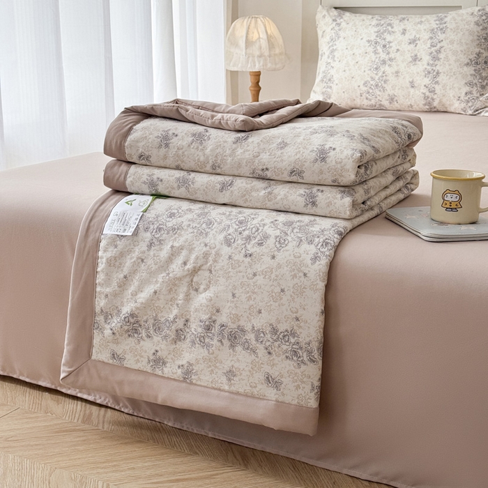 91家纺网 家纺一手货源 找家纺 盛凡家纺 2026新款小清新抗菌夏被夏凉被空调被被子被芯夏被四件套 晴窗花语