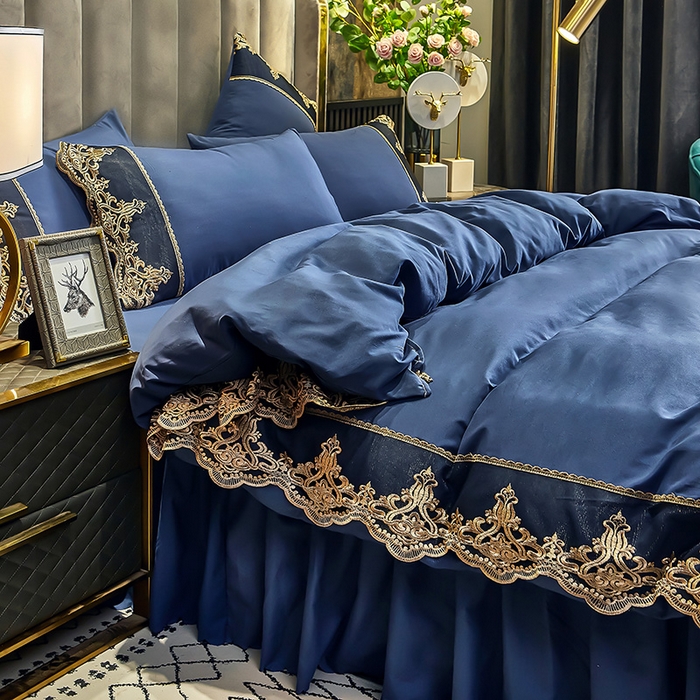 91家纺网 家纺一手货源 找家纺 沐珩家纺 2026新款轻奢典藏艺术亲肤磨毛欧式花边床裙款四件套—莫娜 莫娜-梦之蓝