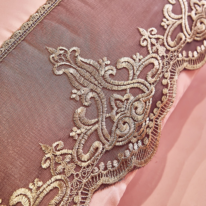 91家纺网 家纺一手货源 找家纺 沐珩家纺 2026新款轻奢典藏艺术亲肤磨毛欧式花边床裙款四件套—莫娜 莫娜-香槟玉