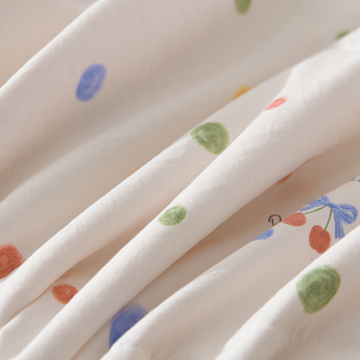 91家纺网 家纺一手货源 找家纺 金梦家居 2026新款水洗棉床盖被套四件套 彩色波点