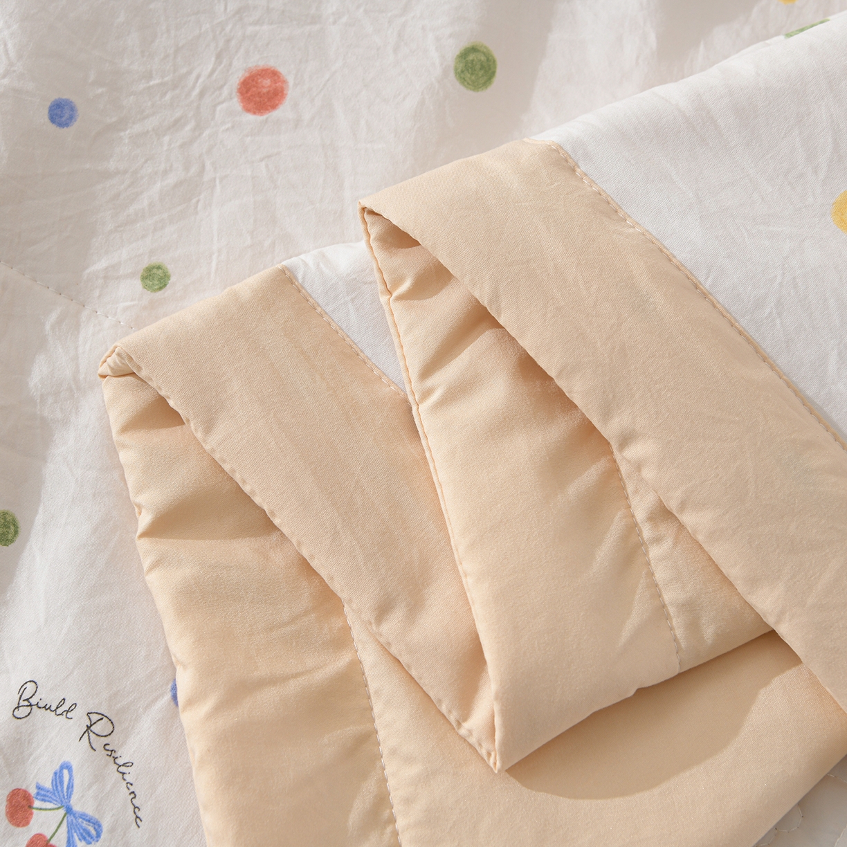 91家纺网 家纺一手货源 找家纺 金梦家居 2026新款水洗棉床盖被套四件套 彩色波点