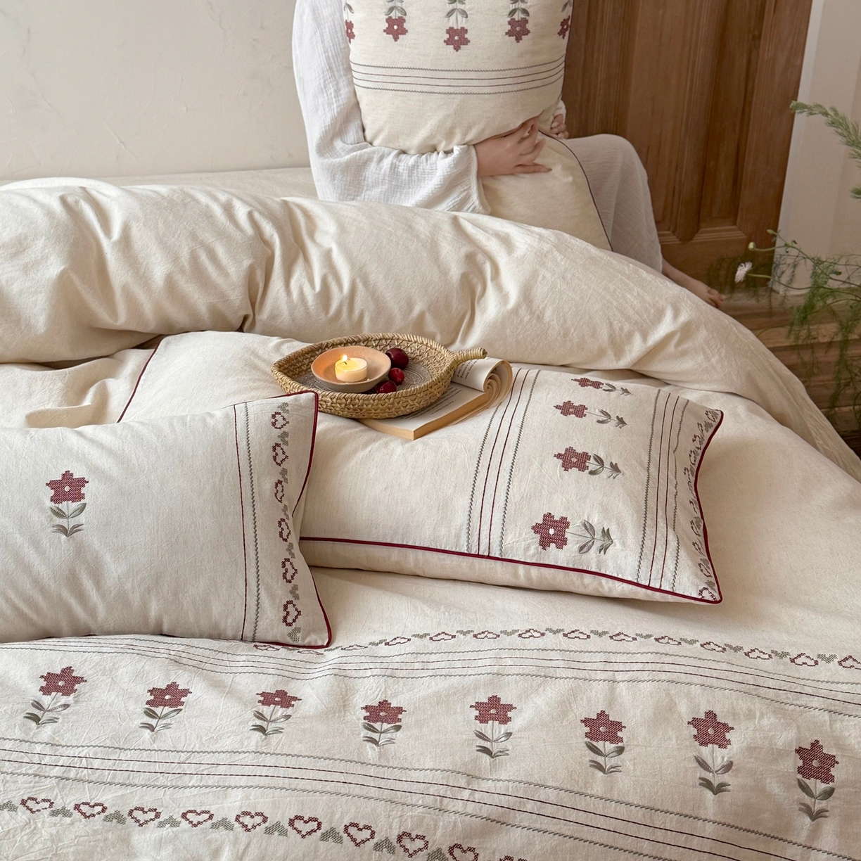 91家纺网 家纺一手货源 找家纺 （总）鹿班家居 2026春季新品色织棉麻精密刺绣四件套-花询见山（标准会员-20元)