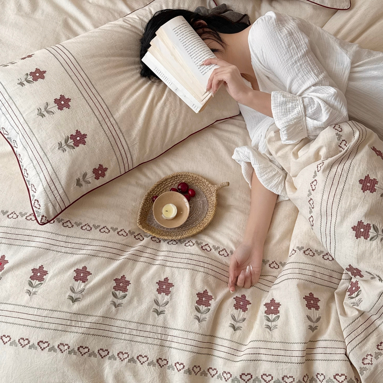 91家纺网 家纺一手货源 找家纺 （总）鹿班家居 2026春季新品色织棉麻精密刺绣四件套-花询见山（标准会员-20元)