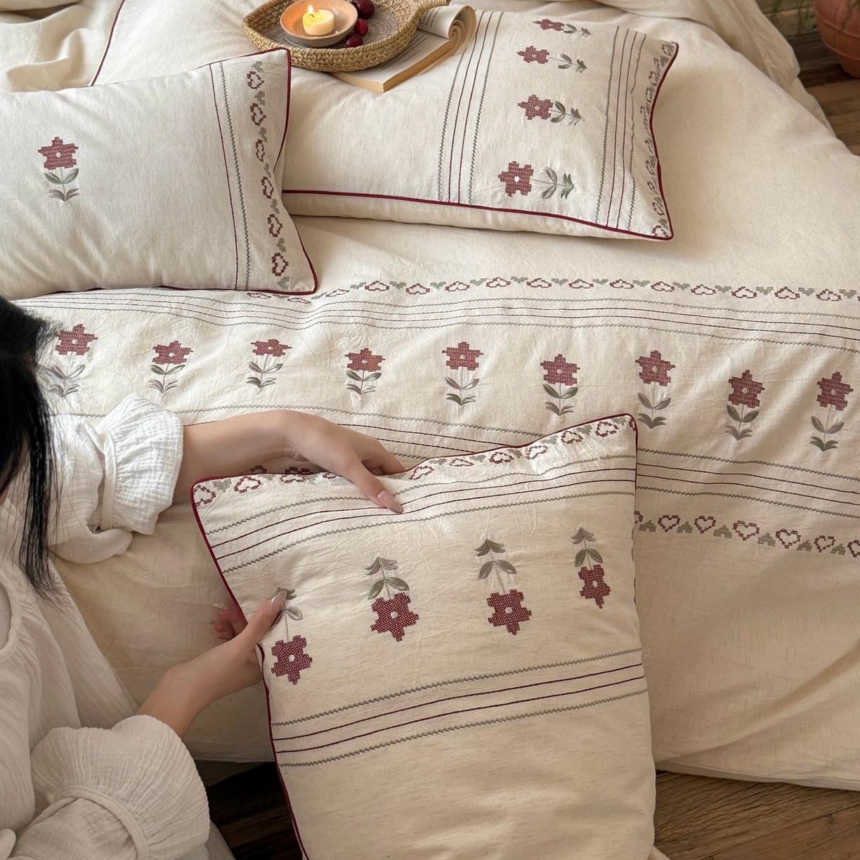 91家纺网 家纺一手货源 找家纺 （总）鹿班家居 2026春季新品色织棉麻精密刺绣四件套-花询见山（标准会员-20元)