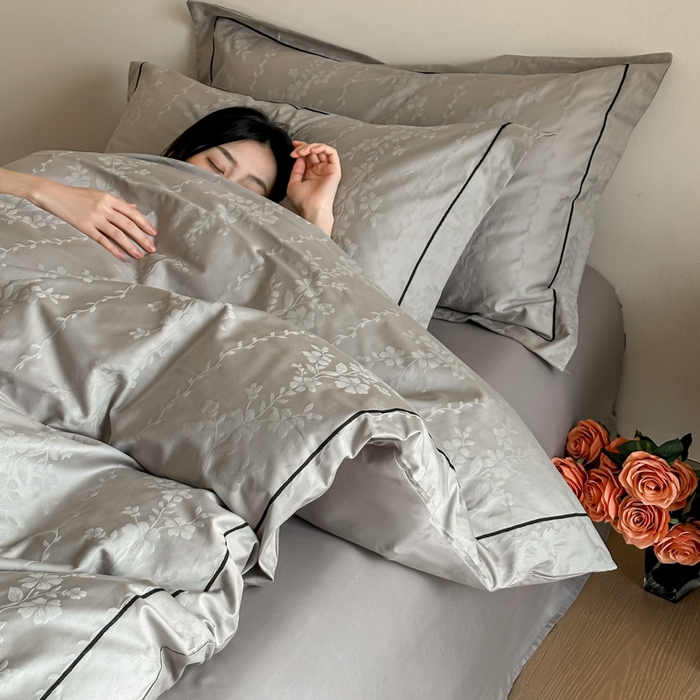 91家纺网 家纺一手货源 找家纺 首尔家纺 2026新款浮雕提花色织全棉四件套 花蔓-高级灰