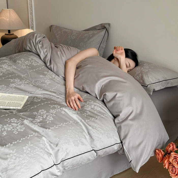 91家纺网 家纺一手货源 找家纺 首尔家纺 2026新款浮雕提花色织全棉四件套 花蔓-高级灰