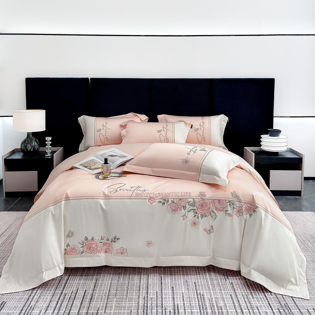 91家纺网 家纺一手货源 找家纺 （总）欣宜家纺 2026新款100支全棉纯棉50x50s埃及贡缎长绒棉刺绣绣花四件套-花开半夏系列