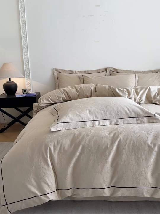 91家纺网 家纺一手货源 找家纺 首尔家纺 2026新款浮雕提花色织全棉四件套 花蔓-米咖