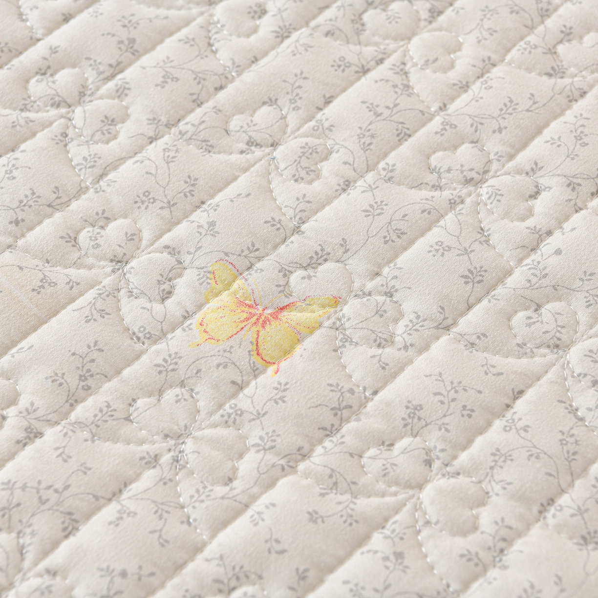 91家纺网 家纺一手货源 找家纺 金梦家居 2026新款水洗棉床盖被套四件套 蝴蝶缤纷