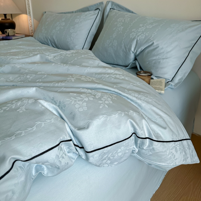 91家纺网 家纺一手货源 找家纺 首尔家纺 2026新款浮雕提花色织全棉四件套 花蔓-天空蓝