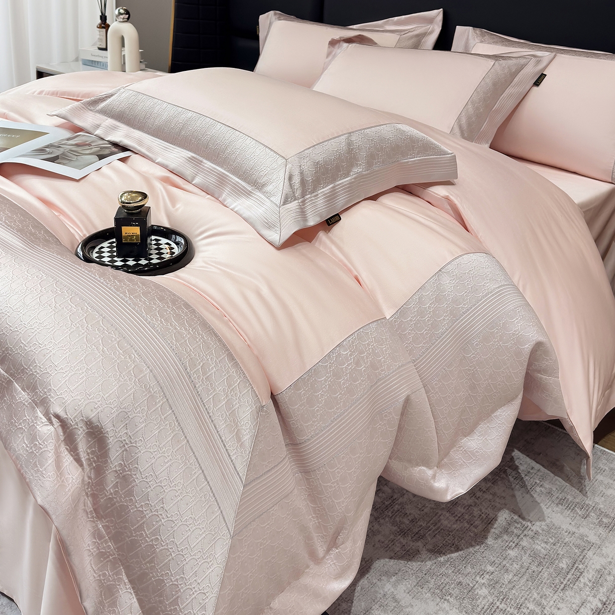 91家纺网 家纺一手货源 找家纺 （总）欣宜家纺 2026新品100支纯棉全棉50x50s埃及长绒棉法式高精密金丝提花厚织四件套-奢境系列