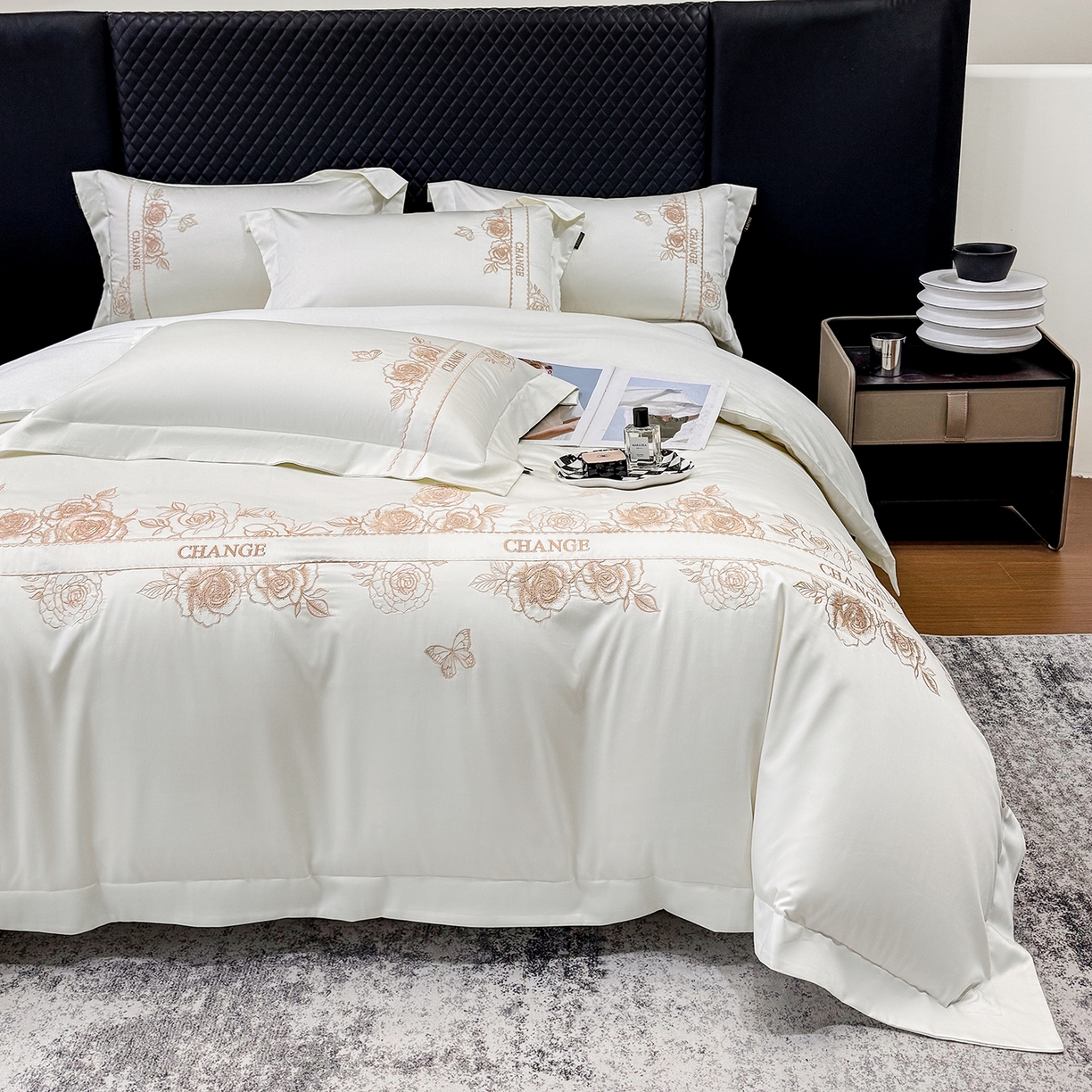 91家纺网 家纺一手货源 找家纺 （总）欣宜家纺 2026新品100支纯棉全棉50x50s贡缎长绒棉刺绣绣花四件套-倾城系列