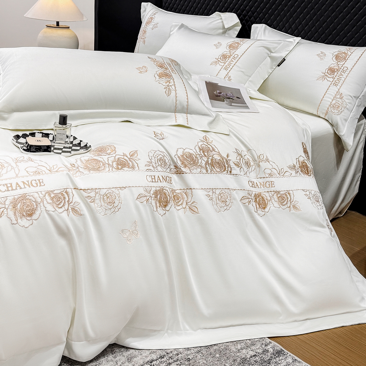 91家纺网 家纺一手货源 找家纺 （总）欣宜家纺 2026新品100支纯棉全棉50x50s贡缎长绒棉刺绣绣花四件套-倾城系列