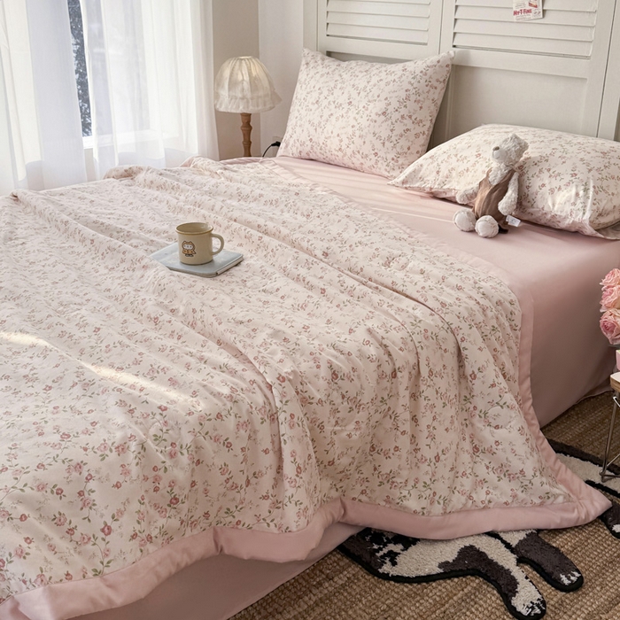 91家纺网 家纺一手货源 找家纺 盛凡家纺 2026新款小清新抗菌夏被夏凉被空调被被子被芯夏被四件套 云间花絮