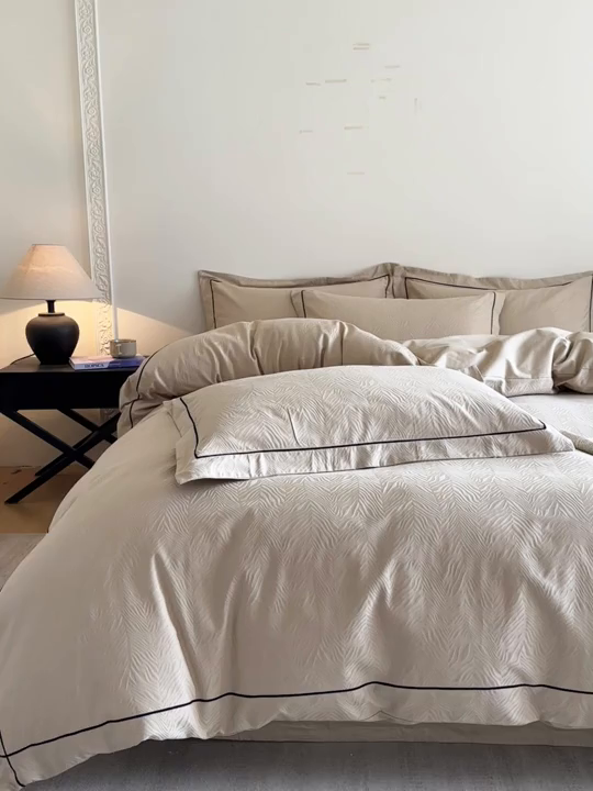 91家纺网 家纺一手货源 找家纺 首尔家纺 2026新款浮雕提花色织全棉四件套 郁香-米咖