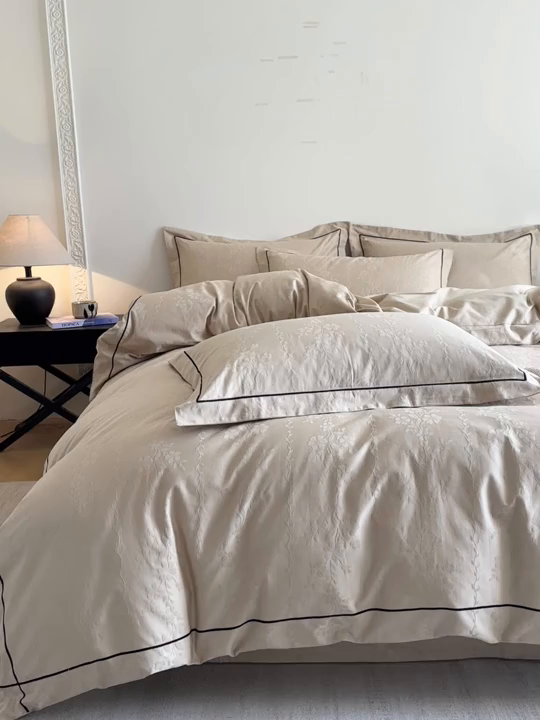 91家纺网 家纺一手货源 找家纺 首尔家纺 2026新款浮雕提花色织全棉四件套 云枝-咖