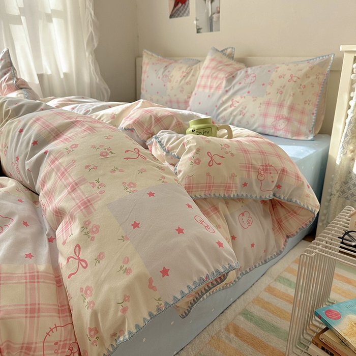 91家纺网 家纺一手货源 找家纺 （总）桃子家居 2026新款A类纯棉三角针贝壳边工艺卡通撞色猫咪卡通全棉四件套