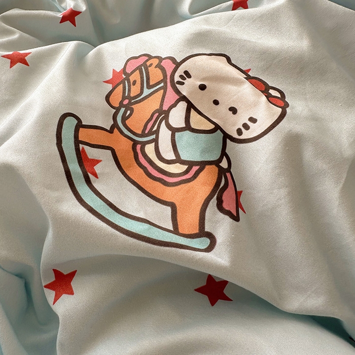 91家纺网 家纺一手货源 找家纺 桃子家居 2026新款A类纯棉三角针贝壳边工艺卡通撞色猫咪卡通全棉四件套 棉贝壳边-奶盐星星猫