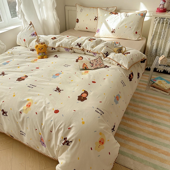 91家纺网 家纺一手货源 找家纺 桃子家居 2026新款A类纯棉三角针贝壳边工艺卡通撞色猫咪卡通全棉四件套 棉贝壳边-魔法木马