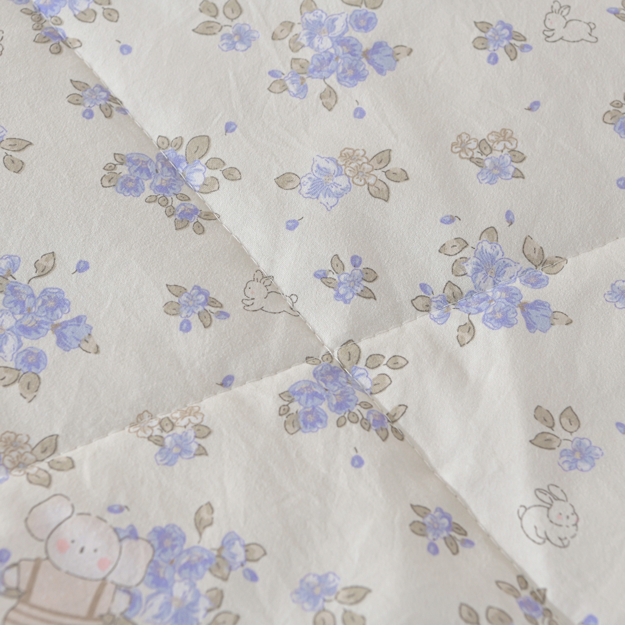 91家纺网 家纺一手货源 找家纺 金梦家居 2026新款水洗棉床盖被套四件套 花香萌兔