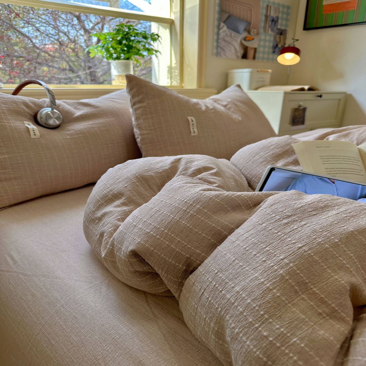 91家纺网 家纺一手货源 找家纺 优兰朵家纺 2026新款简约素色亚麻风纯色无印四件套 咖色-素然