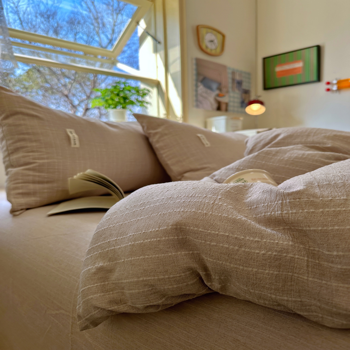 91家纺网 家纺一手货源 找家纺 优兰朵家纺 2026新款简约素色亚麻风纯色无印四件套 咖色-素然