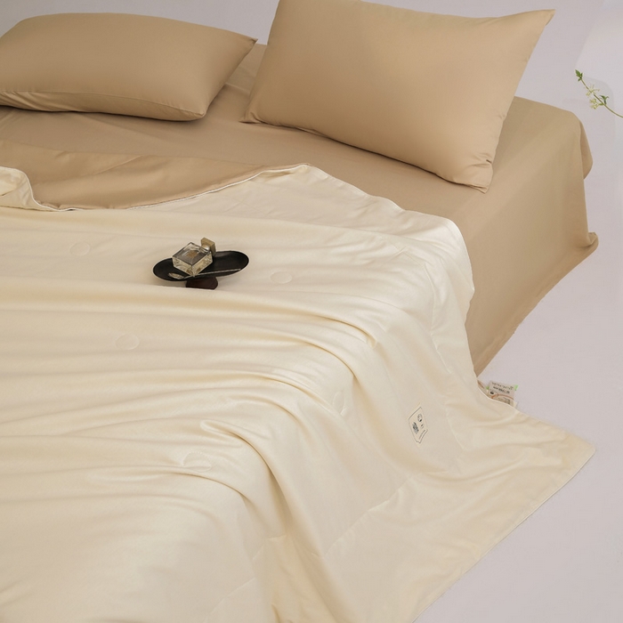 91家纺网 家纺一手货源 找家纺 盛凡家纺 2026新款133*72全棉A类55大豆抗菌夏被夏凉被空调被 茶白+奶咖