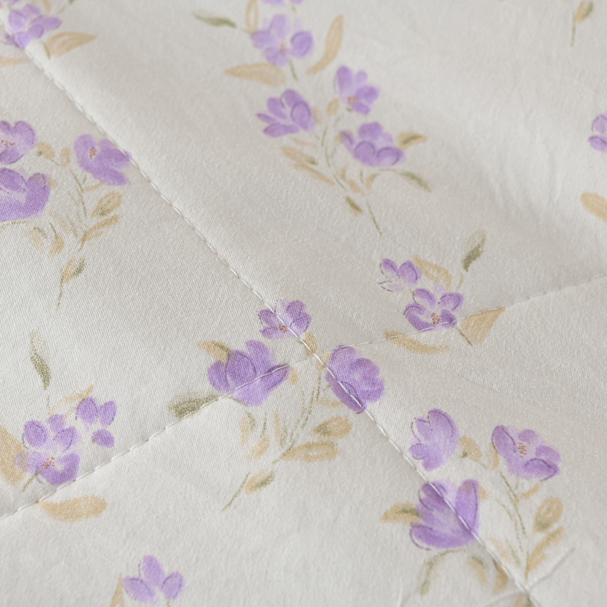 91家纺网 家纺一手货源 找家纺 金梦家居 2026新款水洗棉床盖被套四件套 紫韵花开