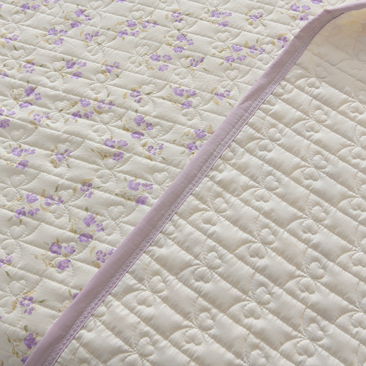 91家纺网 家纺一手货源 找家纺 金梦家居 2026新款水洗棉床盖被套四件套 紫韵花开