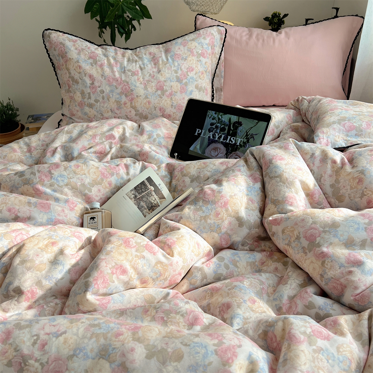 91家纺网 家纺一手货源 找家纺 （总）三朵家纺 2026新款全棉纯棉双层纱小黑花边四件套