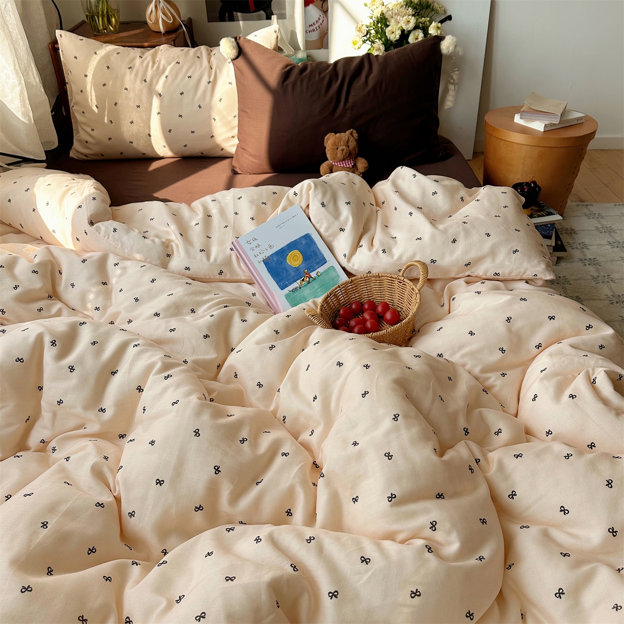 91家纺网 家纺一手货源 找家纺 三朵家纺 2026新款全棉纯棉双层纱小毛球系列四件套 蝴蝶结-米