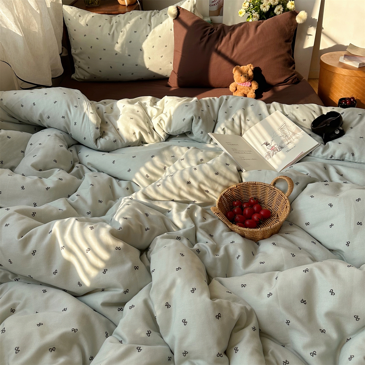 91家纺网 家纺一手货源 找家纺 三朵家纺 2026新款全棉纯棉双层纱小毛球系列四件套 蝴蝶结-蓝