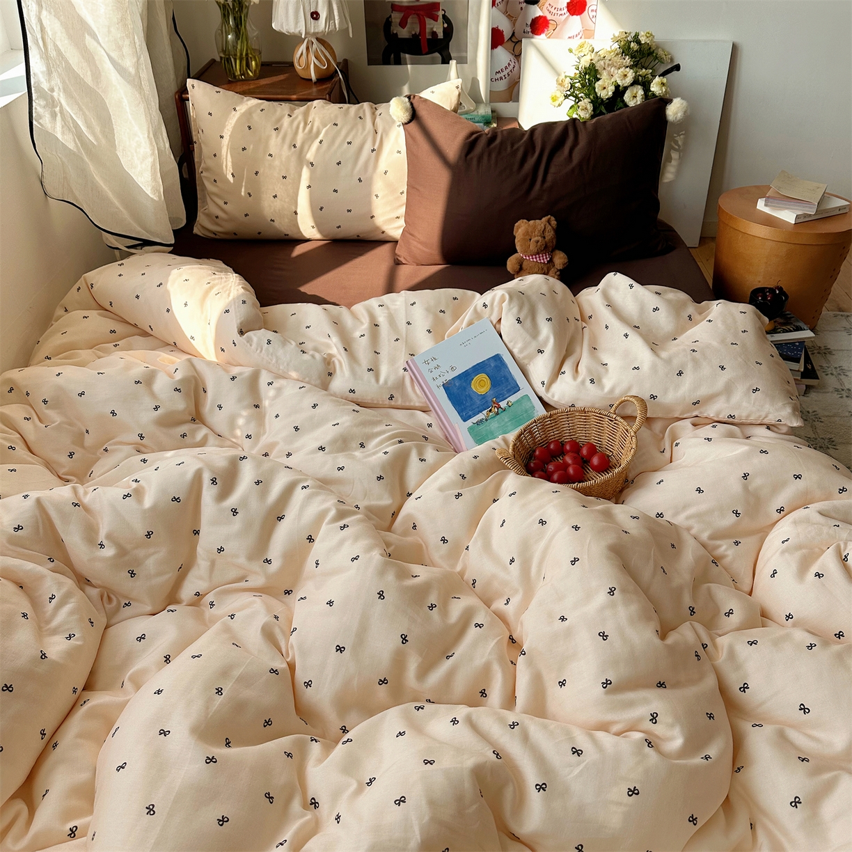 91家纺网 家纺一手货源 找家纺 三朵家纺 2026新款全棉纯棉双层纱小毛球系列四件套 蝴蝶结-米