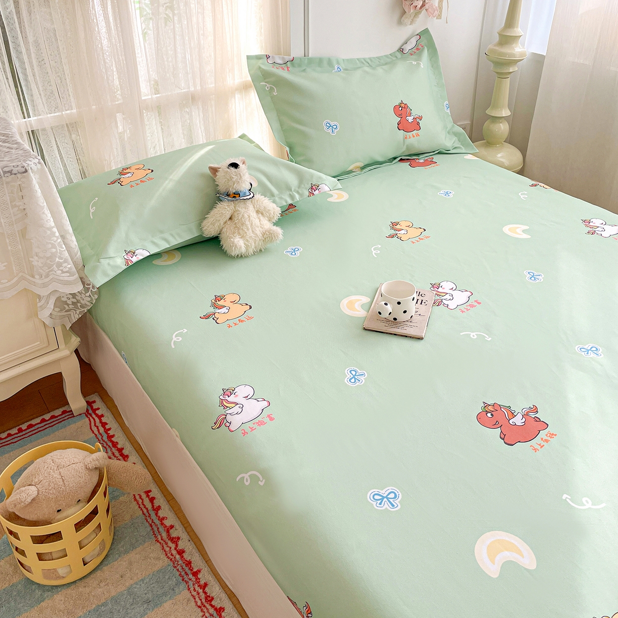 91家纺网 家纺一手货源 找家纺 纽缦家纺 2026新款舒适透气细沙卡通印花老粗布床笠 七彩小马-绿