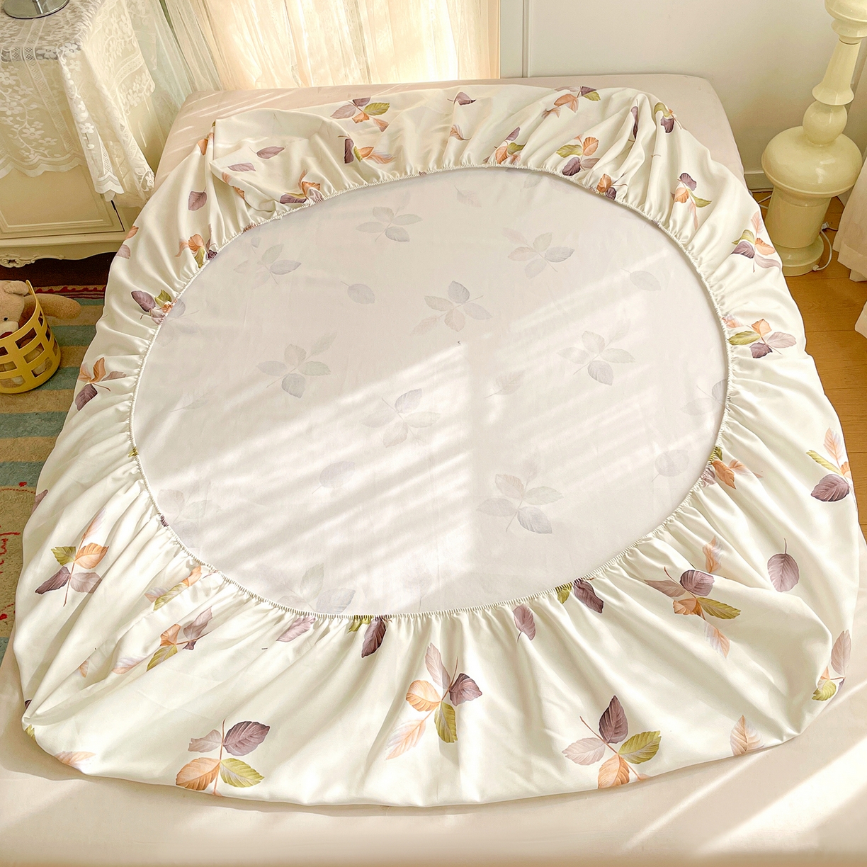 91家纺网 家纺一手货源 找家纺 纽缦家纺 2026新款舒适透气细沙卡通印花老粗布床笠 秋叶之恋-绿