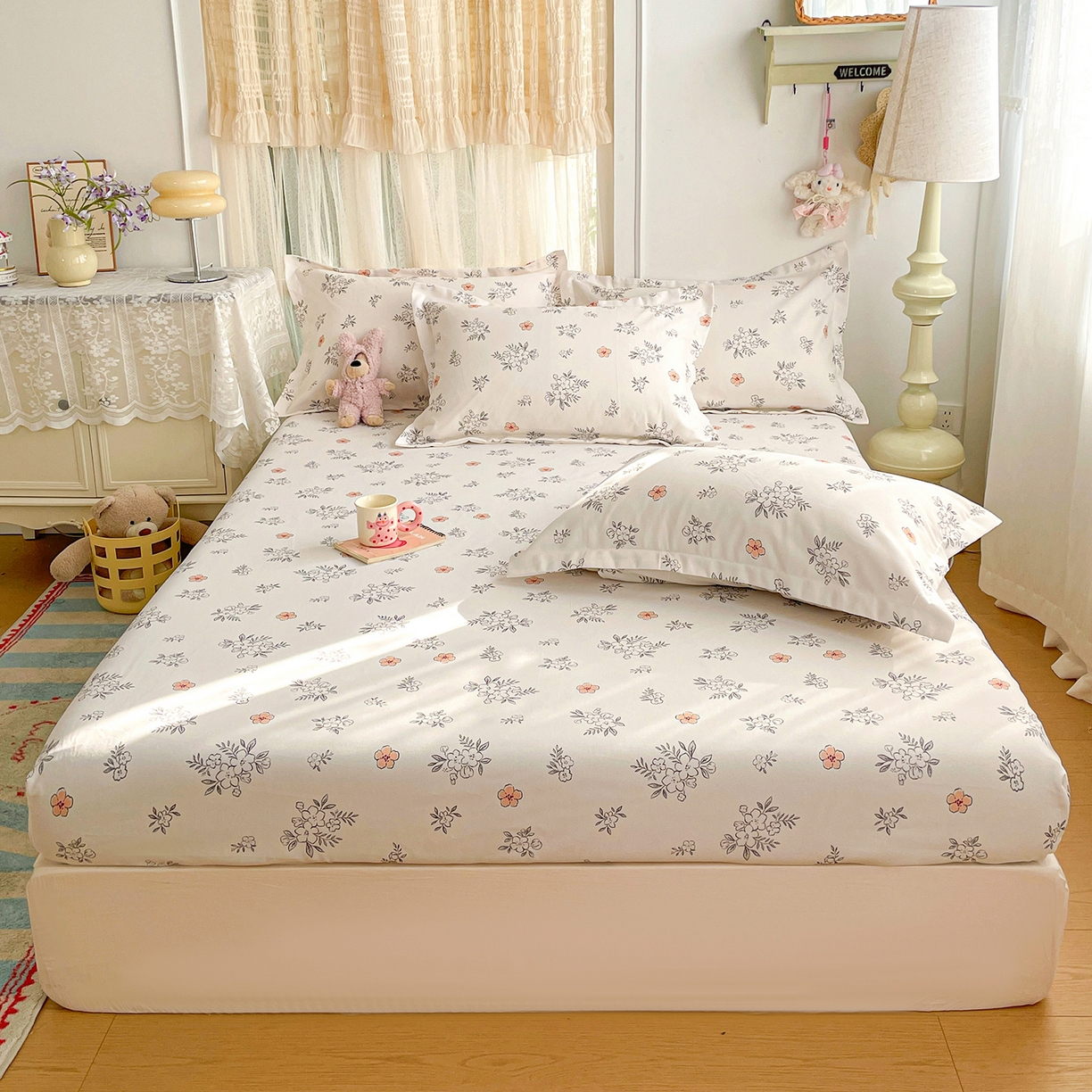 纽缦家纺 2026新款舒适透气细沙卡通印花老粗布床笠 望夏花艺-米