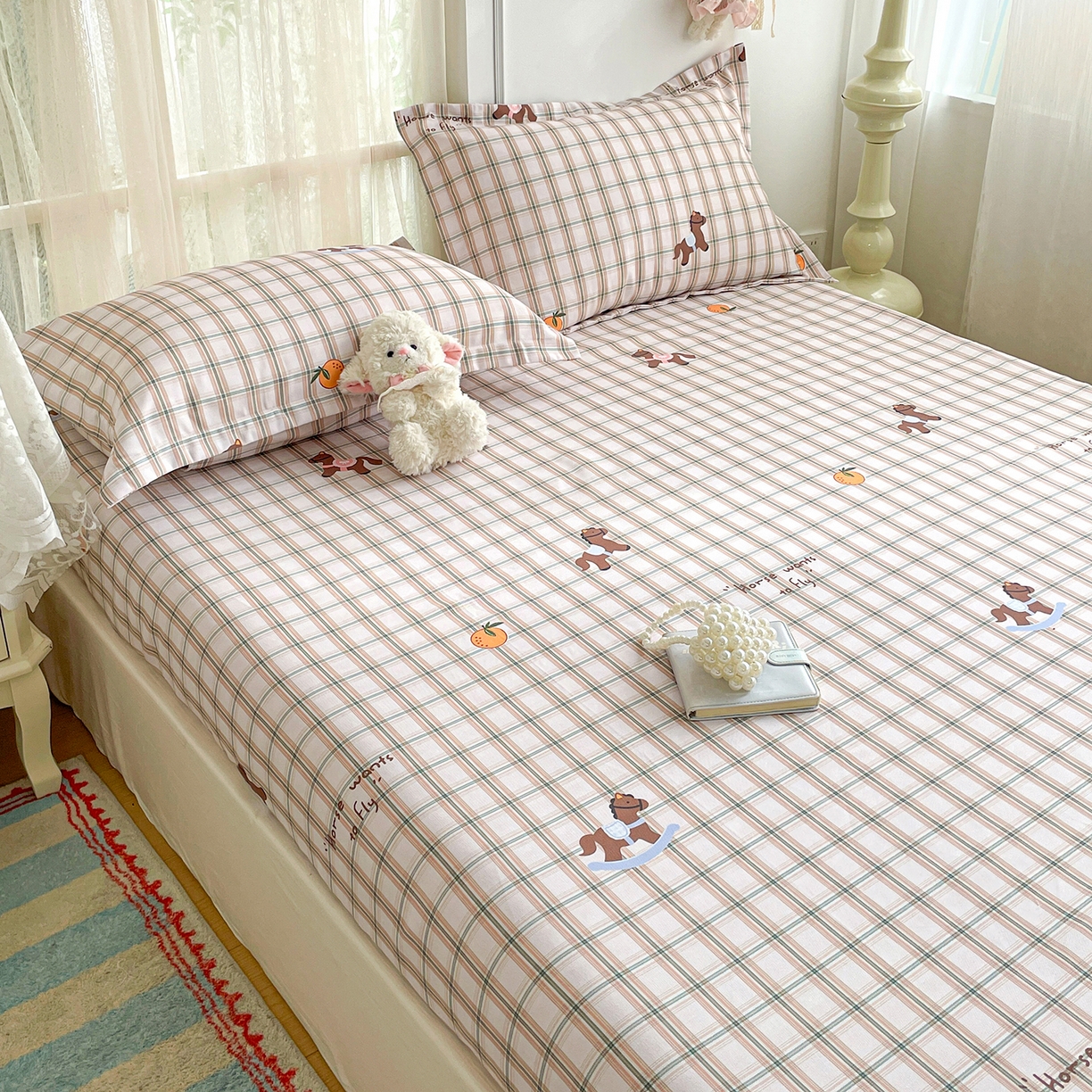 91家纺网 家纺一手货源 找家纺 纽缦家纺 2026新款舒适透气细沙卡通印花老粗布床笠 小木马-咖