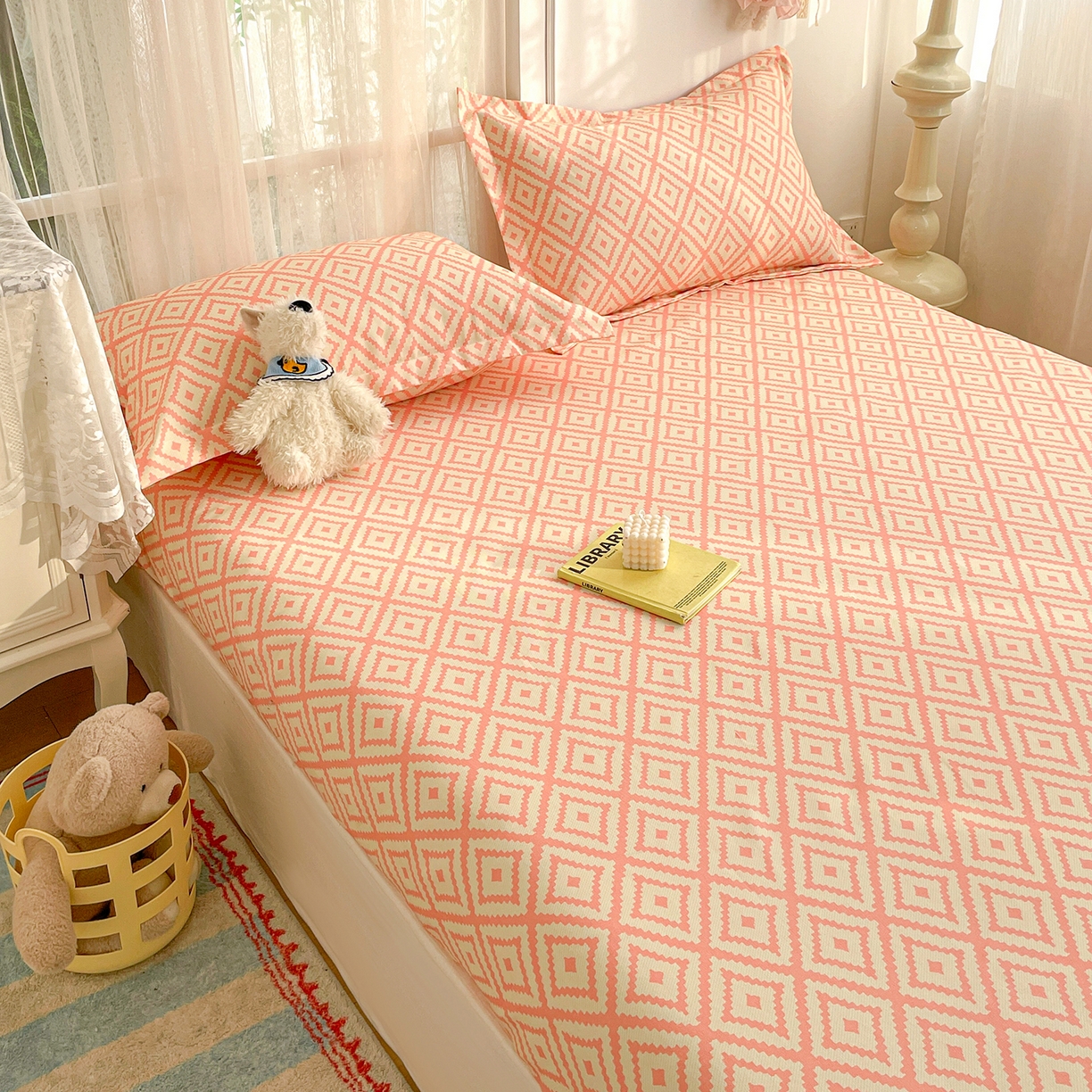 91家纺网 家纺一手货源 找家纺 纽缦家纺 2026新款舒适透气细沙卡通印花老粗布床笠 图文迷宫-黄