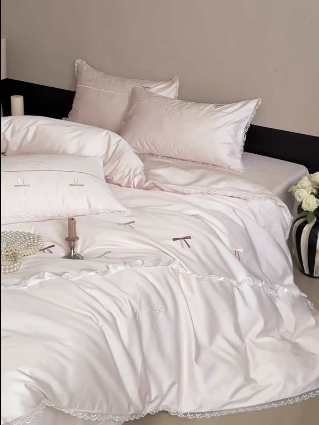 91家纺网 家纺一手货源 找家纺 佳汐蓝家纺 2026春夏新款全棉纯棉刺绣四件套-半糖主义 半糖主义-粉色