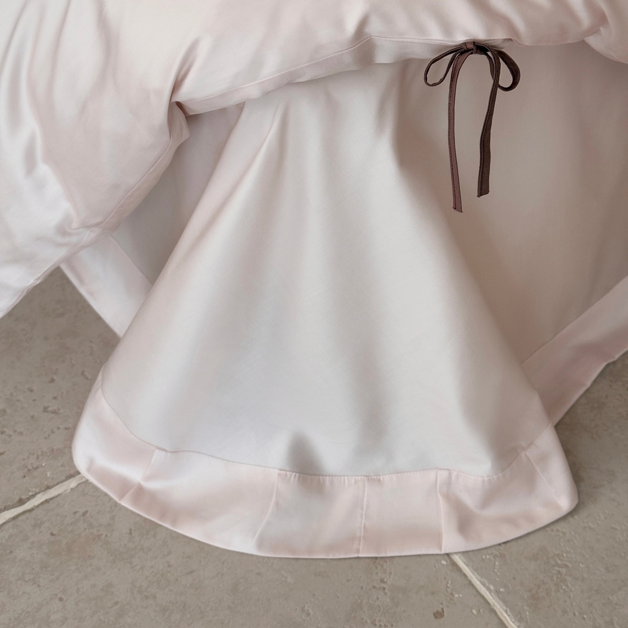 91家纺网 家纺一手货源 找家纺 佳汐蓝家纺 2026春夏新款长绒棉纯棉刺绣四件套-时光织锦 时光织锦-微醺粉