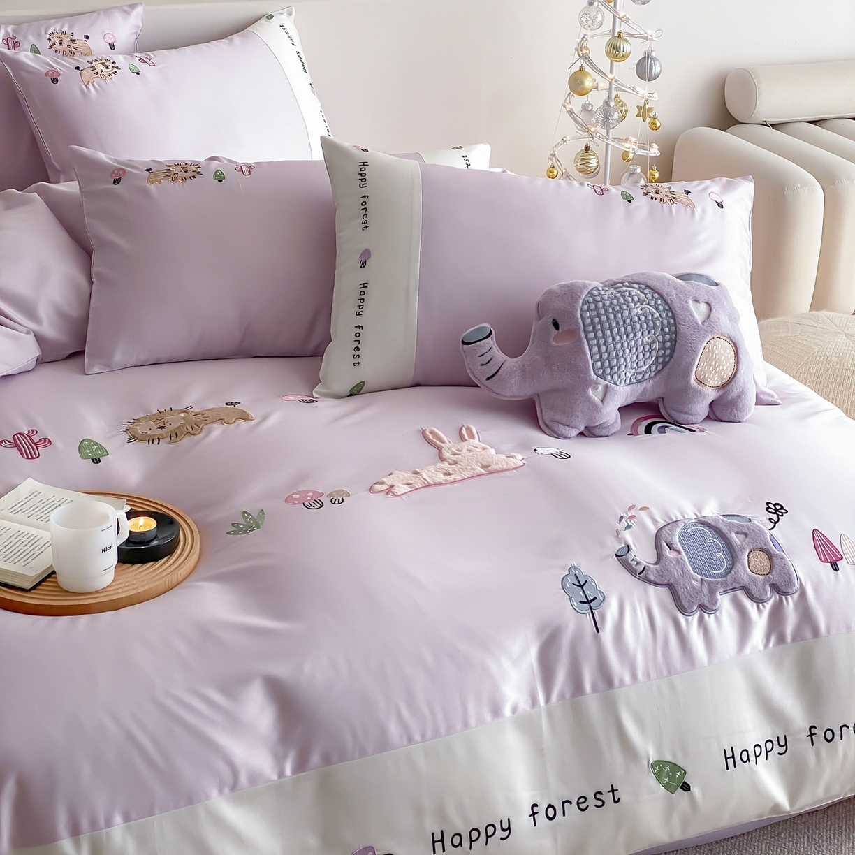 91家纺网 家纺一手货源 找家纺 佳汐蓝家纺 2026春夏新款长绒棉纯棉贴布刺绣四件套-暖暖森林屋 暖暖森林屋-紫