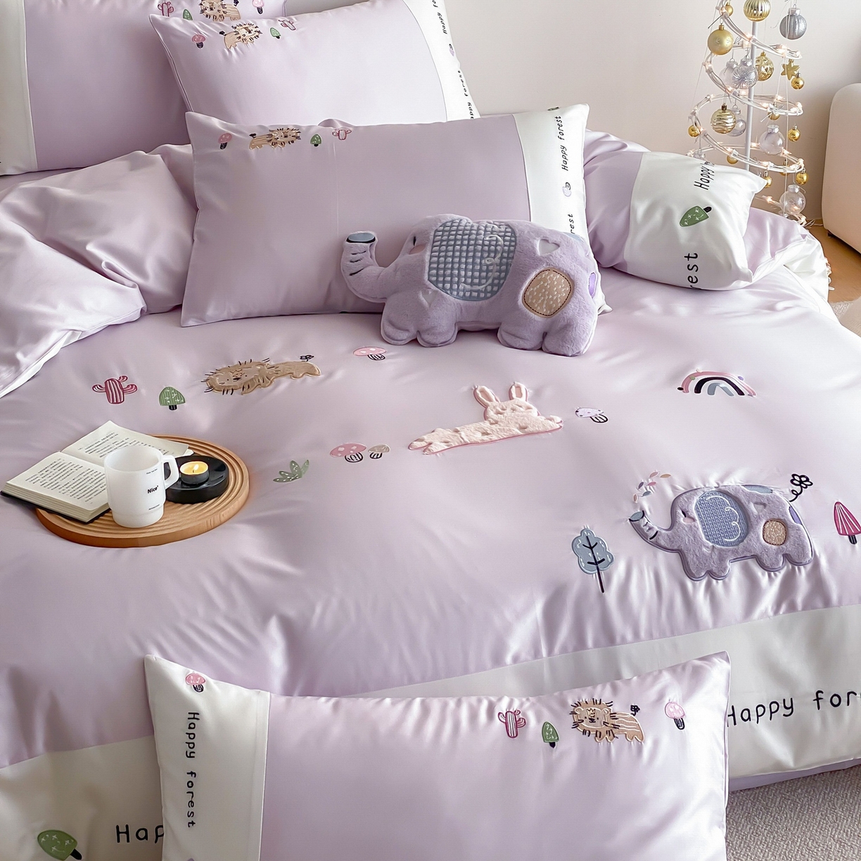 91家纺网 家纺一手货源 找家纺 佳汐蓝家纺 2026春夏新款长绒棉纯棉贴布刺绣四件套-暖暖森林屋 暖暖森林屋-紫