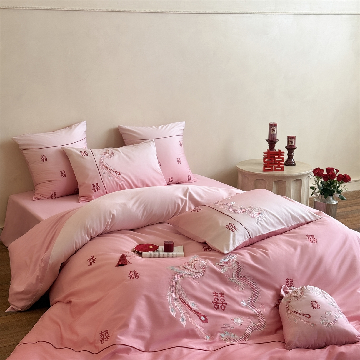 91家纺网 家纺一手货源 找家纺 江涞 2026新款100长绒棉数码印花刺绣四件套-承欢 承欢-粉
