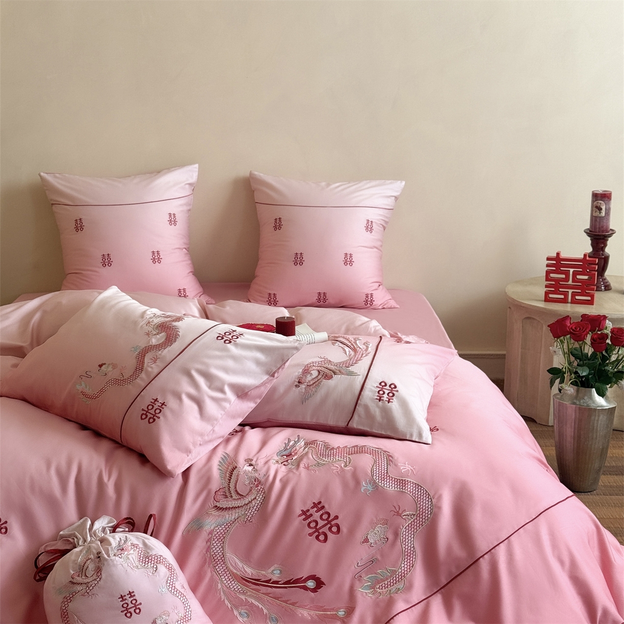 91家纺网 家纺一手货源 找家纺 江涞 2026新款100长绒棉数码印花刺绣四件套-承欢 承欢-粉