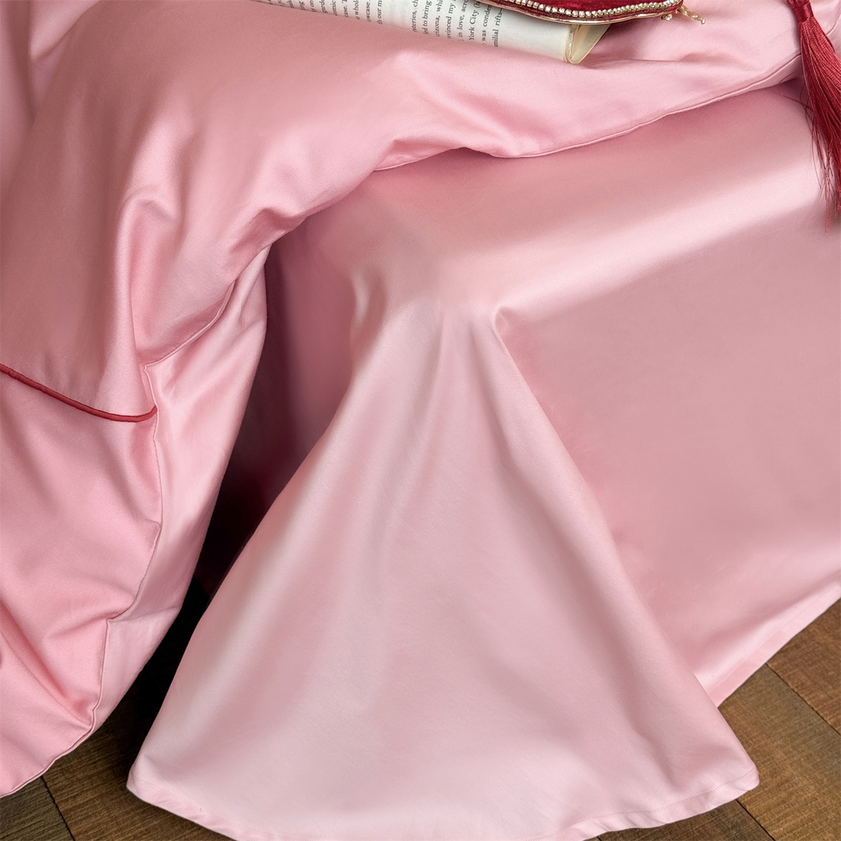 91家纺网 家纺一手货源 找家纺 江涞 2026新款100长绒棉数码印花刺绣四件套-承欢 承欢-粉