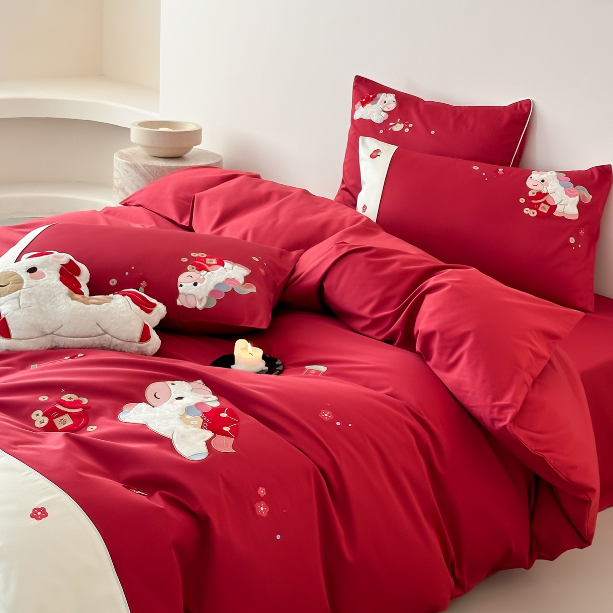 91家纺网 家纺一手货源 找家纺 （总）佳汐蓝家纺 2026春夏新款长绒棉纯棉贴布刺绣四件套-小马奔腾